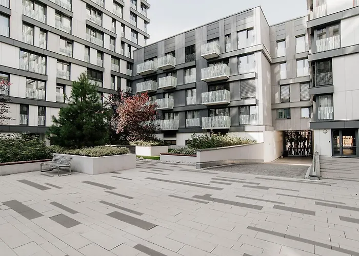 Garden Towers Lägenhet